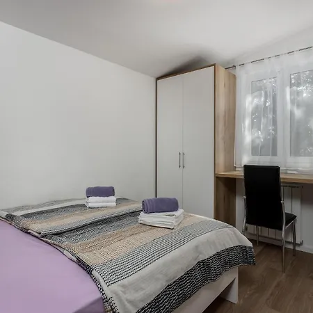 2 Bedroom Beautiful In *