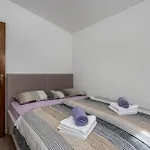Διαμέρισμα Amazing In With House Sea View *