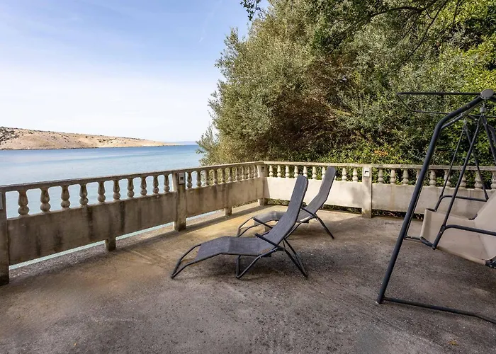 2 Bedroom Beautiful In * Lopar